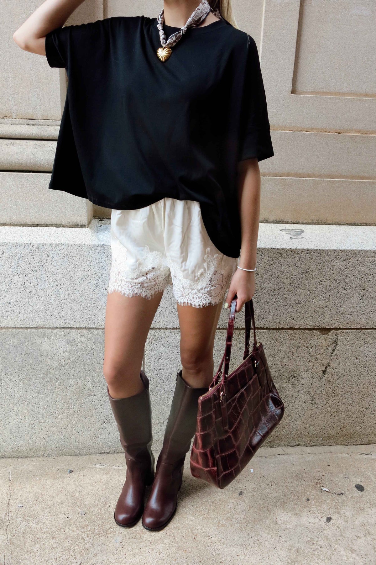 Oversized Round Neck Tee - Black